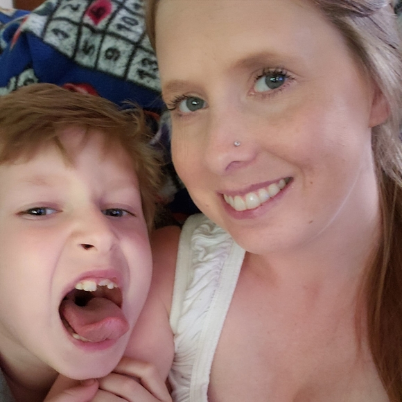 Meet your Posher, Samantha - Picture 1 of 1